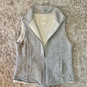 Altar’d State Sherpa Zip Vest – XS